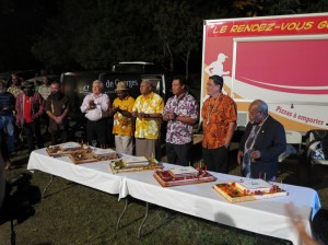 MSG leaders prepare to cut cakes at the closing ceremony of the MSG summit, Noumea 2013